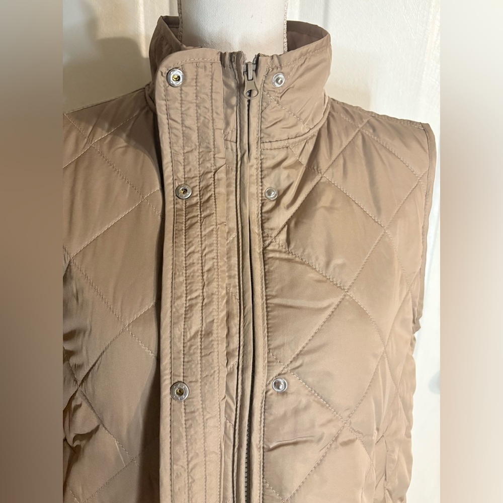 Maurices Quilted Beige Vest with Pockets size Medium NWT - Picture 4 of 13